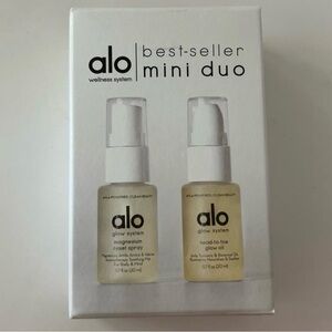 Alo Mini Duo magnesium spray and glow oil